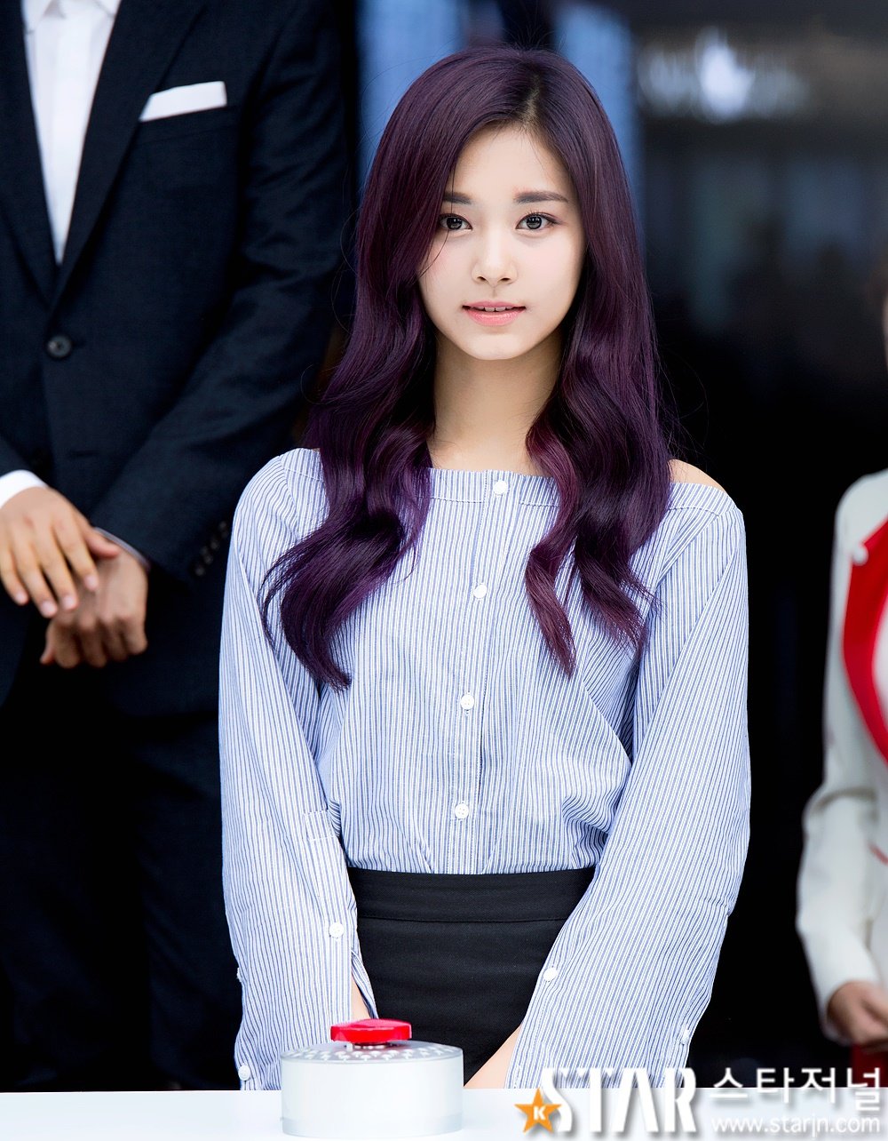 CtjF3A3W8AEe3ax.jpg:large