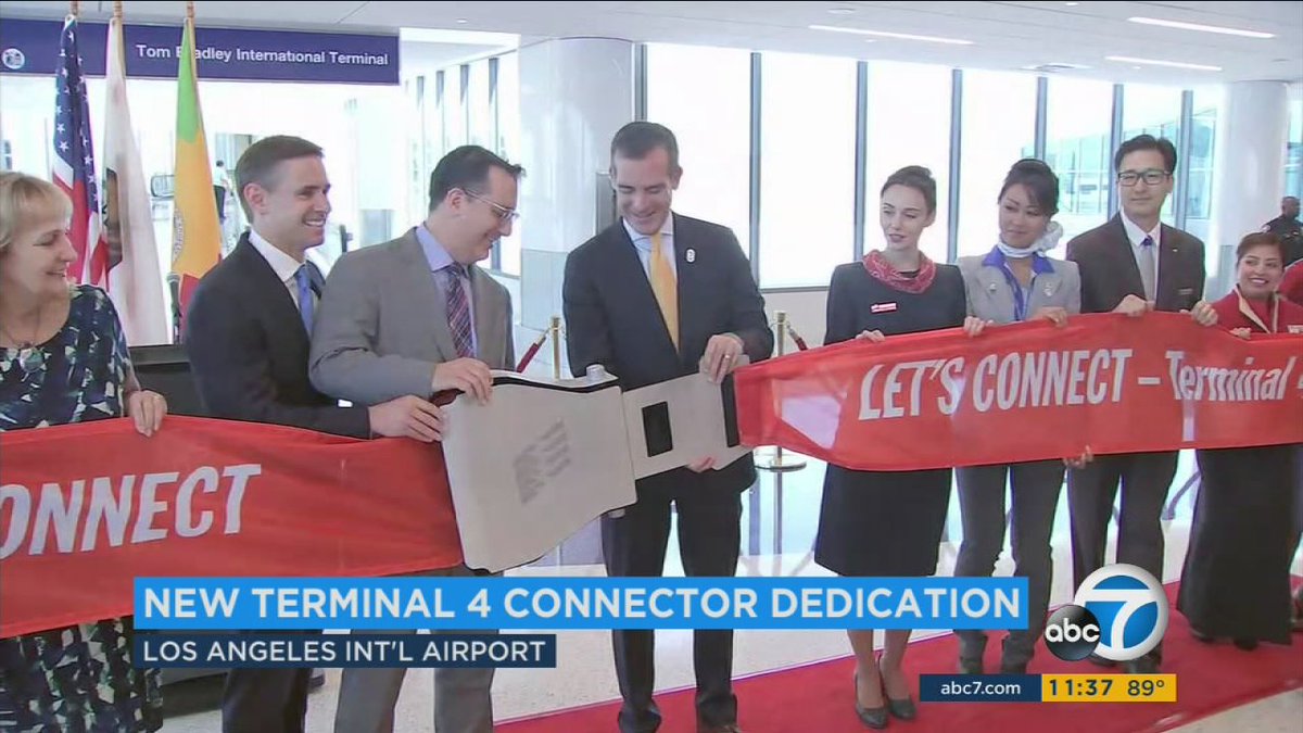 $148.5M connector opens at LAX, providing better access between terminals for travelers