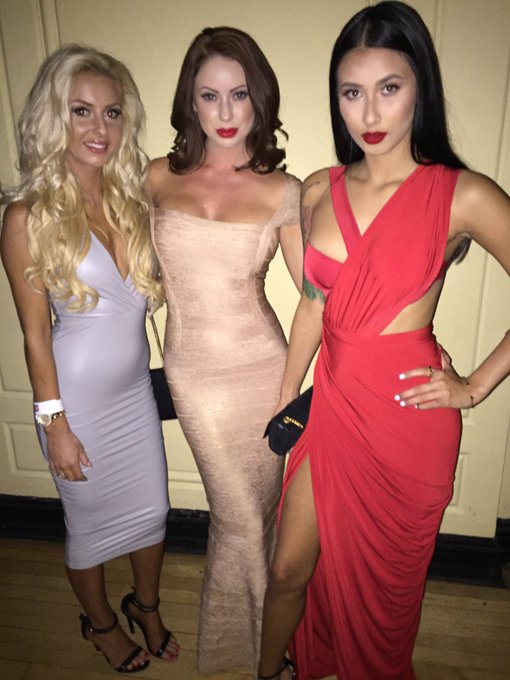 Having an amazing time with these lovelies at #NRTAs @hollyrickwood @iamevelynellis 👭💕 https://t.co/<a href="/tag/nrtas"class="tags"><span>#nrtas</span></a>