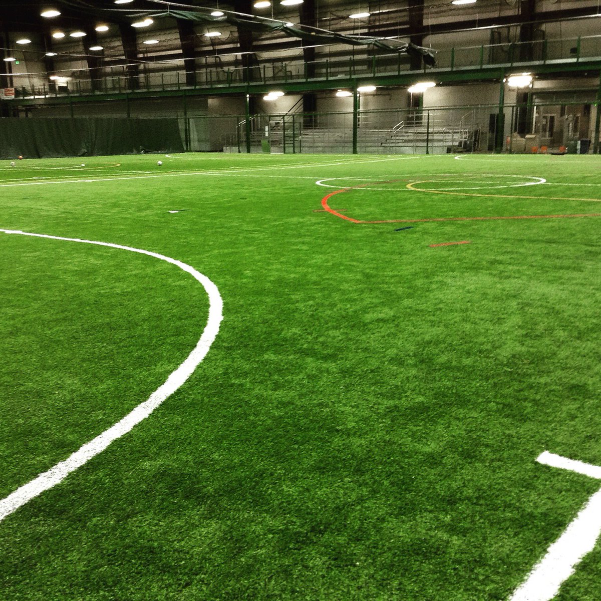 SportStable_CO's tweet image. When your grass is covered with snow-ours will be covered with athletes!sportstable.club #sportstable #RRSportsClub  #playindoor