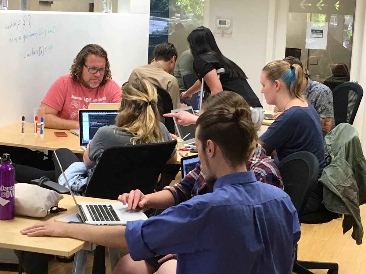 BldrDigitalArts's tweet image. Study clusters at BDA & @CodeCraftSchool today!
#JavaScript #CallbackFunctions #VideoEditing #Adobe #PremierePro