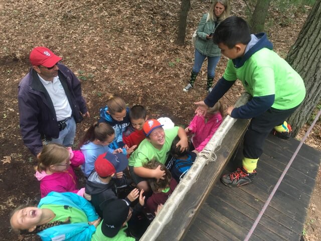 Mrs_DStubbs's tweet photo. Laughing at our mistakes and learning from them! π #16habitsofmind #growthmindset @OaksSchool3 @kmarzocchi https://t.co/jWa8504MLk