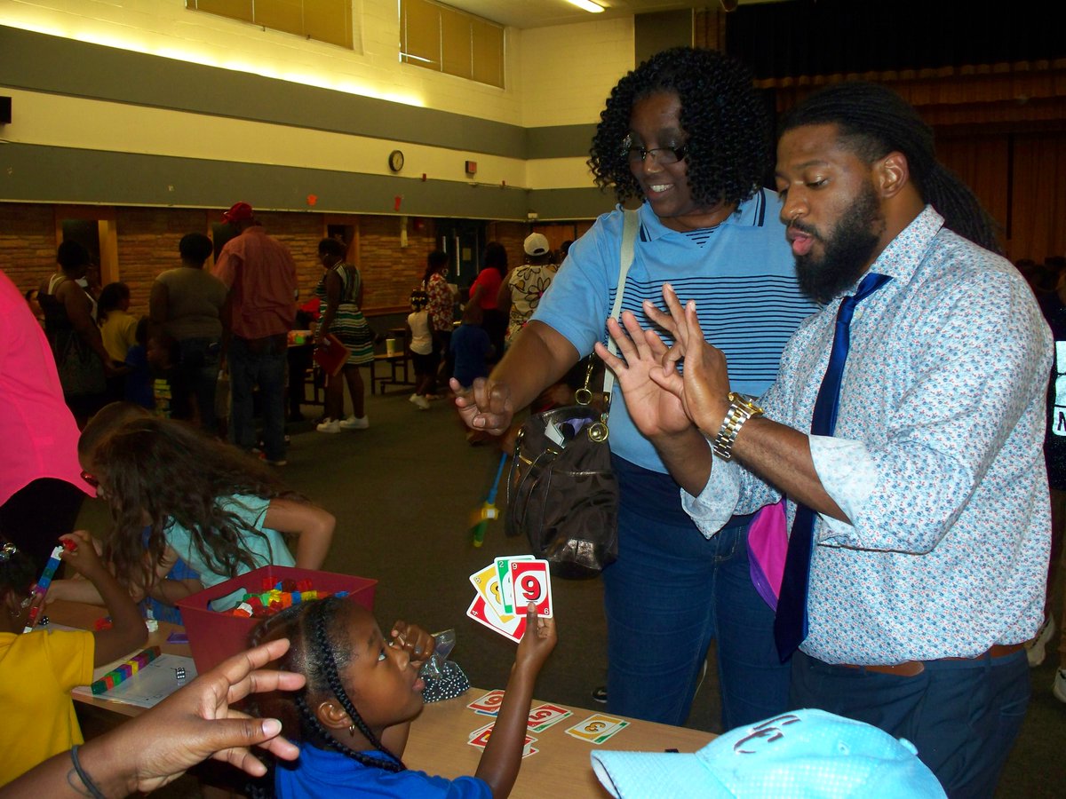Livingston_sp's tweet photo. Math games and Math manipulatives equals Math night! Star Faculty, Star Students, Star Parents! #DTOROCKS @principallearns @DuvalSchools https://t.co/XXJIuJYcqB
