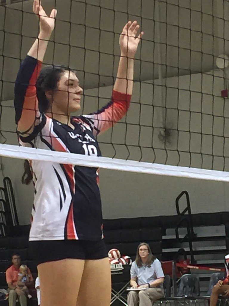 NolesPhotog's tweet photo. Opelika VG volleyball vs Auburn https://t.co/QAM8visgFE