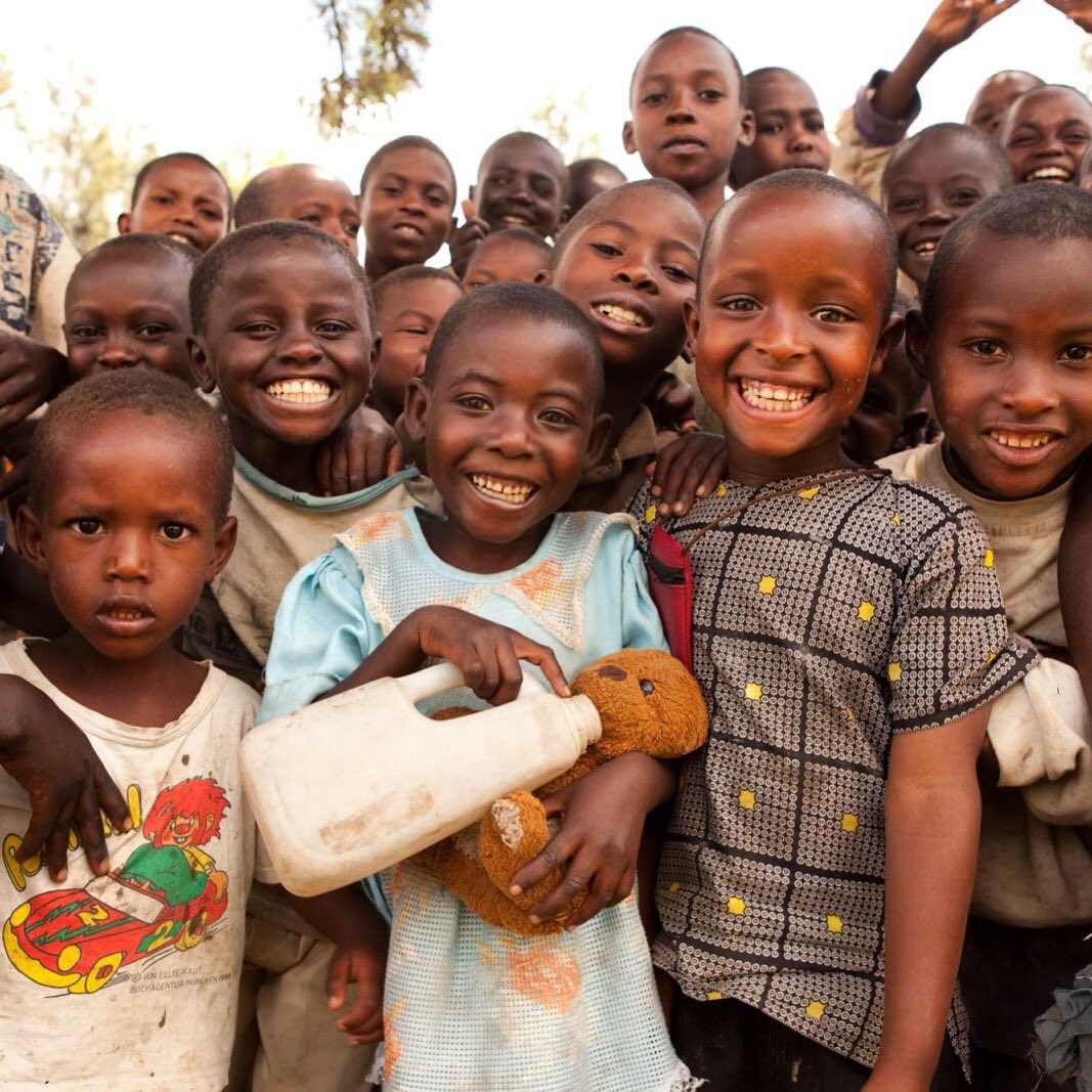 charitywater's tweet image. (4/5) Clean water meant a brighter and healthier future for Jean Bosco and every single one of his friends.