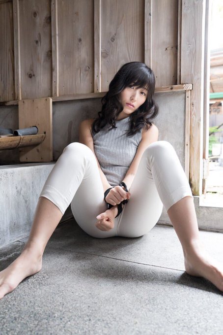 本日発売！！ 皆様、感想、レビューお待ちしています♡  柚木しおり 柚木先生のお気に入り2 [DVD] グラヴィス https://t.co/FB0FpA03eI&hellip; via @amazonJP https://t<a href="/tag/%E3%82%B0%E3%83%A9%E3%83%89%E3%83%AB%E8%87%AA%E7%94%BB%E6%92%AE%E3%82%8A%E9%83%A8"class="tags"><span>#グラドル自画撮り部</span></a>