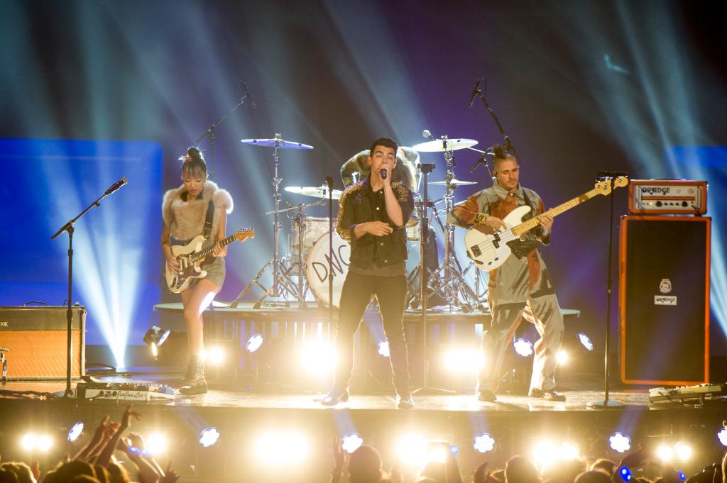 radiodisney's tweet photo. Here’s a #TBT pic of @DNCE performing at this year’s #RDMA! The 2017 RDMA will be happening on April 29! https://t.co/xaB7jHOWx0