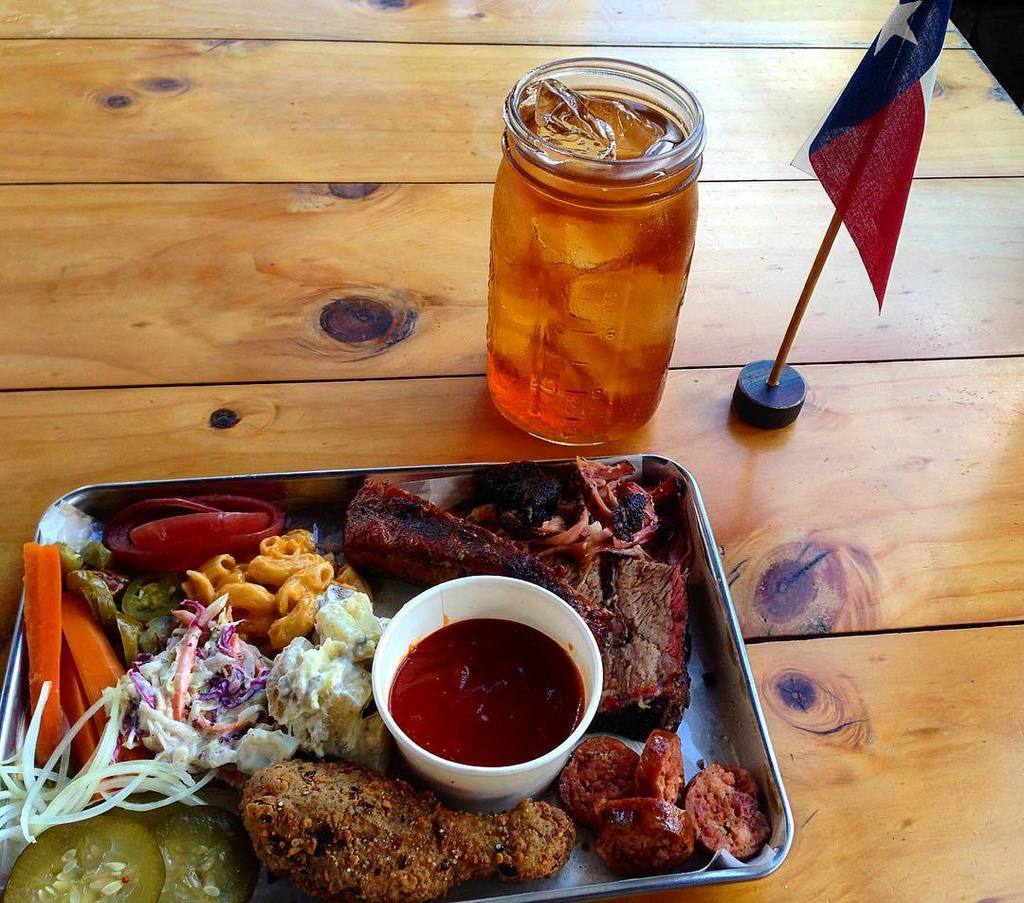 The weekend is here and the BBQ is ready!!! 😃🍻😃🍻😃
.
#lowandslow #balibbqribs #balimedia #b… ift.tt/2cFOzb9