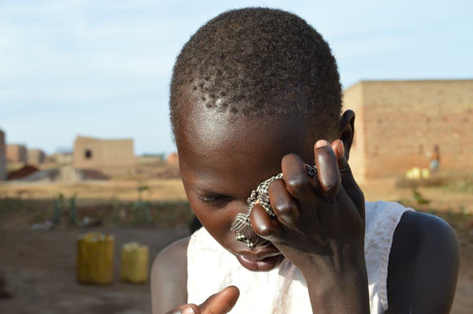 BeyondUganda's tweet photo. "Tears are not a show of weakness but one of strength. A sign of overwhelming grief and unspeakable love"
#beyonduganda #lovedoes #africa https://t.co/ooodWQpslc