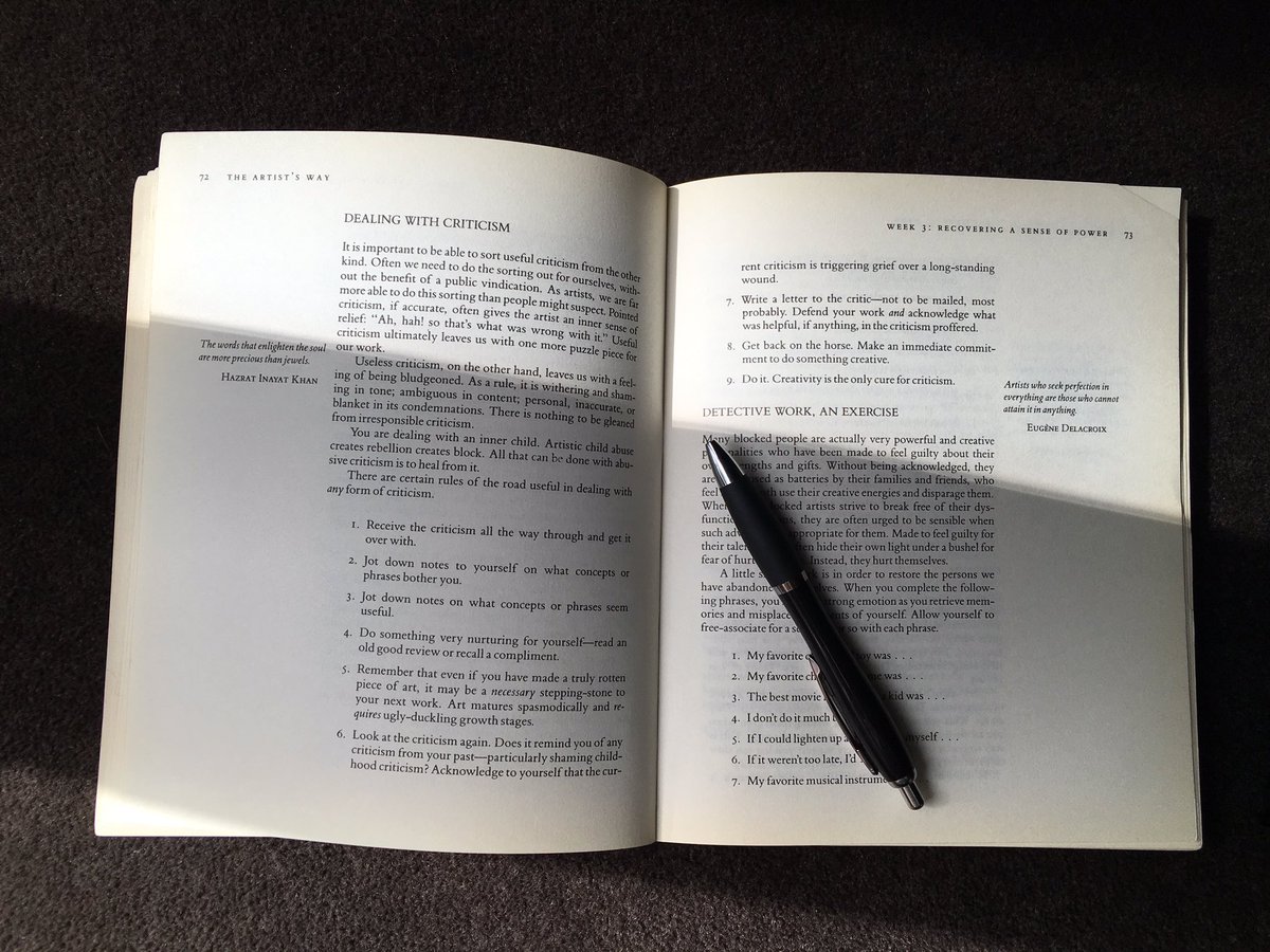 AmbaShepherd's tweet photo. Today's reading 👌❤️📒📝

#lessonsincreativity
#theartistsway
#morningpages https://t.co/AQWh0w24dk