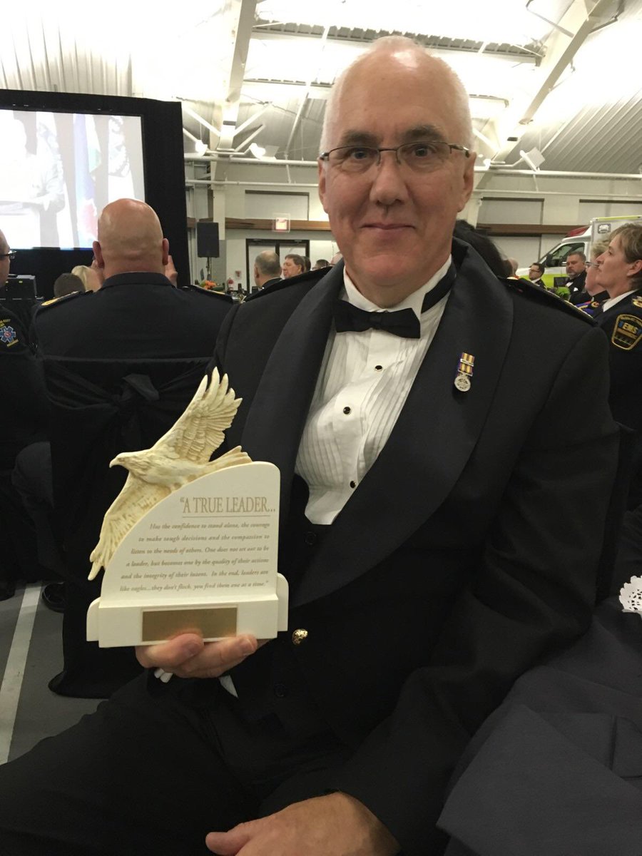 .<a href="/Peel_Paramedics/">Peel Regional Paramedic Services</a> 
<a href="/ChiefDundas/">Peter Dundas</a> wins the R.J. Armstrong Leadership Award for outstanding leadership &amp; contributions to Paramedics in Ont.