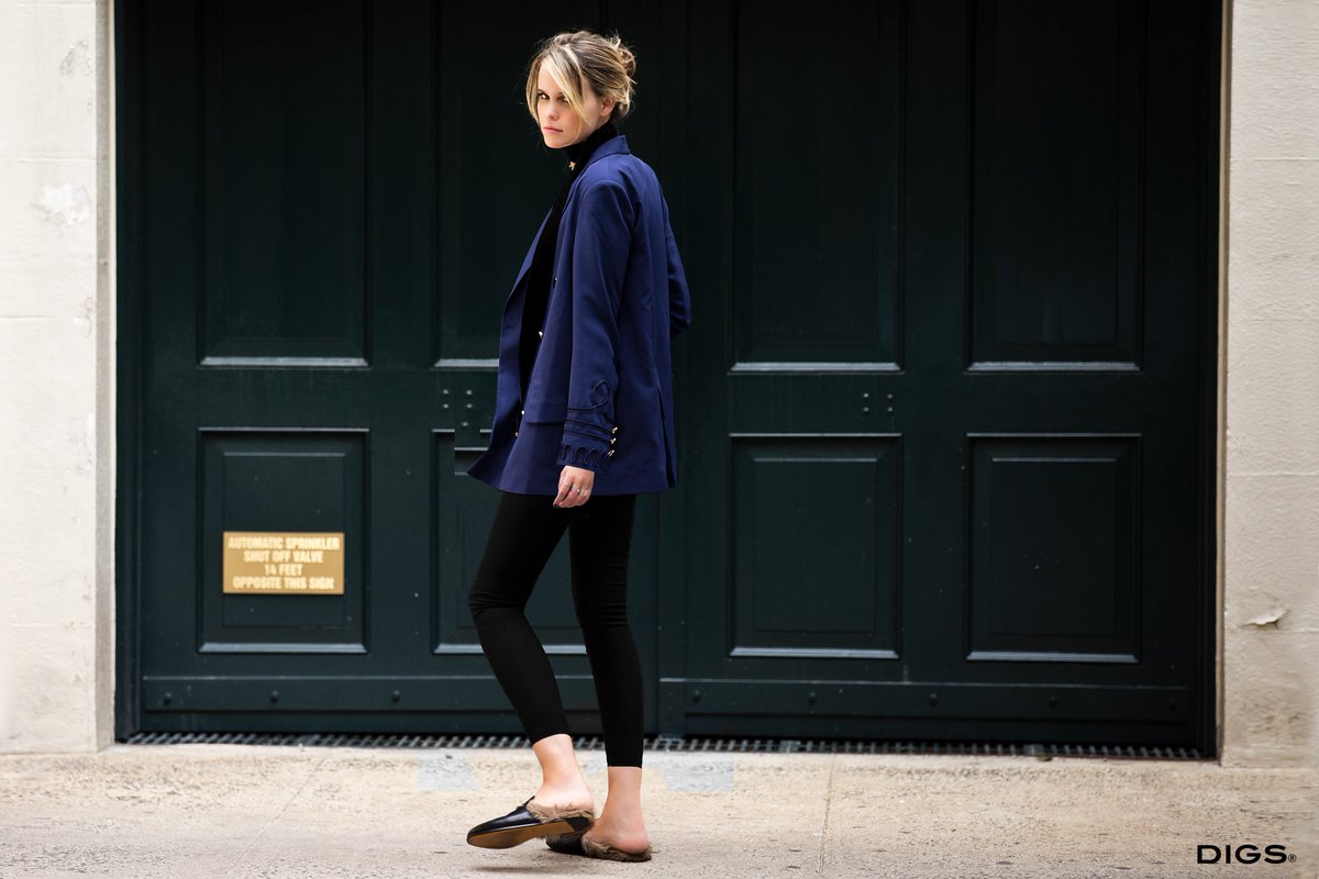 DIGSNY's tweet photo. Chill in the air....JACKET REQUIRED !!
#fashion #style #streetstyle #blazers #luxury #clothing #leggings #nyc #newyorkfashion https://t.co/s62tMFveyc