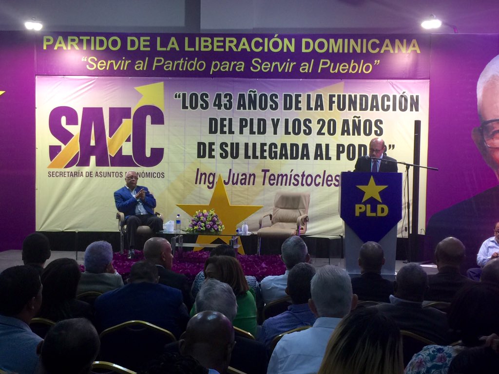 temomontas's tweet photo. Conferencia patrocinada por la Secretaria de Asuntos Económicos del PLD sobre los 43 años del PLD y los 20 año de llegada del PLD al Poder https://t.co/aT0CVt3b8Z