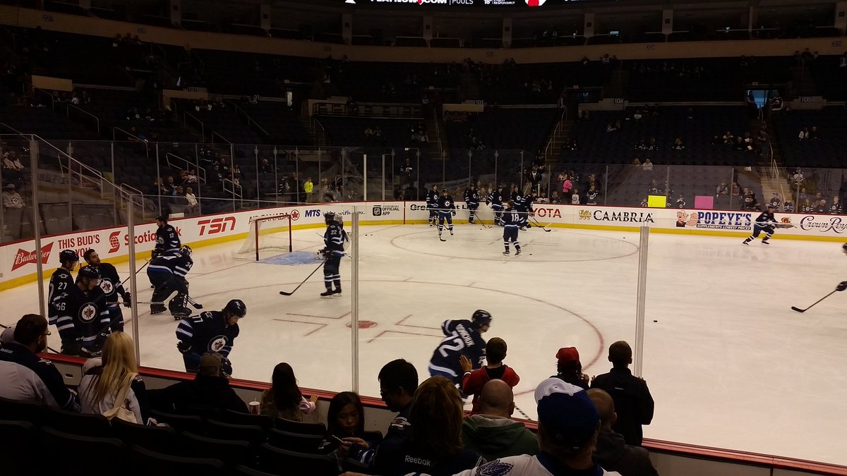 At the Jet's game from #yzf with <a href="/KeelenSimpson/">Keelen Simpson</a> ! Let's get some SOGs Jets!  #GoJetsGo