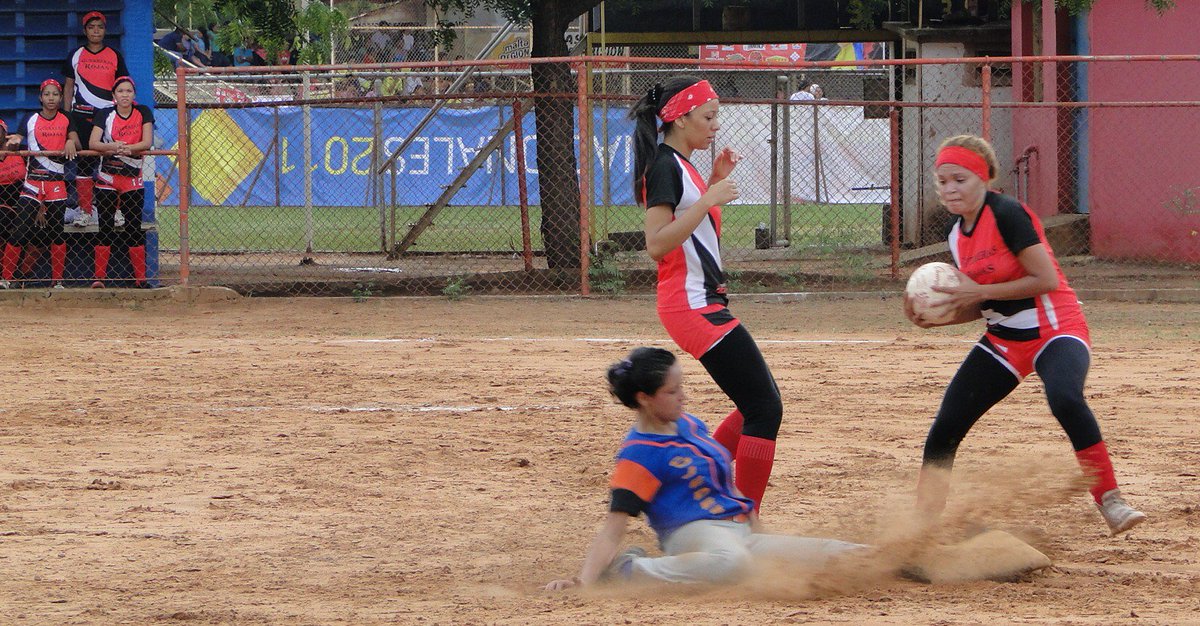 lieskiven's tweet photo. COMPETENCIA DE KICKINGBALL COLOMIA Y VENEZUELA 2016 https://t.co/l9FyDbq8Ws