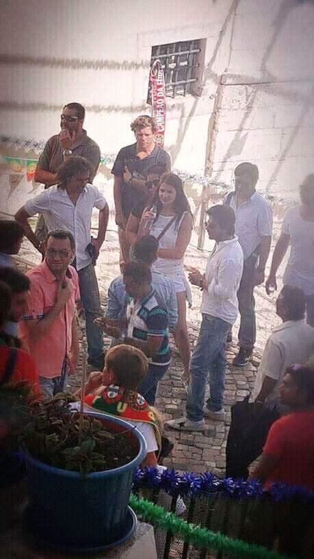 SRKswarrior1's tweet photo. SRK - Anushka Sharma 
#Lisbon 
#TheRing https://t.co/EXGiWfdeBK