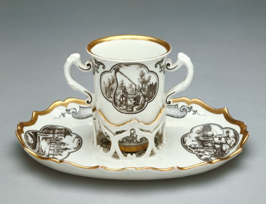 In the 1700s, this double-handled cup would probably have been used to serve ☕️or hot chocolate. bit.ly/1HcyX7S #NationalCoffeeDay