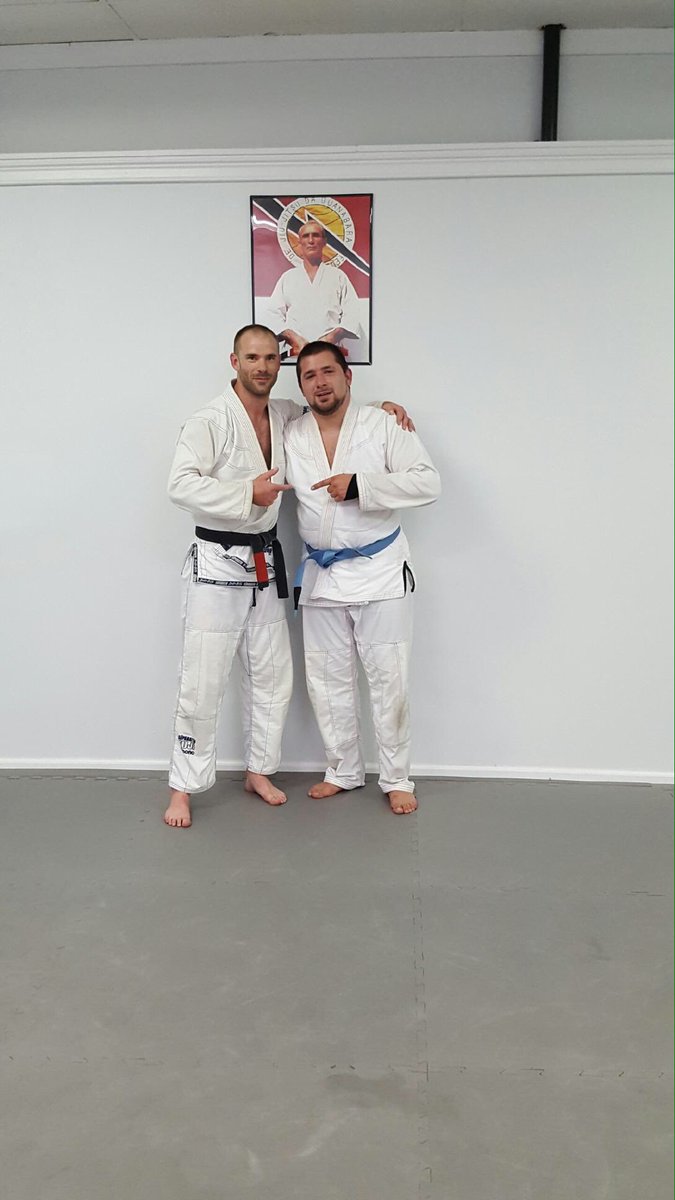 esotericbjj's tweet photo. Congrats RJ on ur blue belt promotion! Hard work pays off! #BJJ #BJJlifestyle #jiujitsu #bluebelt #esotericjiujitsu #oss https://t.co/4qEyNcXiiY