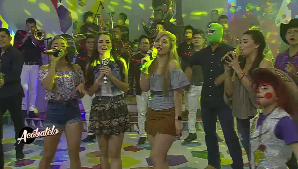 multimediostv's tweet photo. Las meseritas cantan a todo pulmón en #Acabatelo 🎤

Canta con ellas aquí:
https://t.co/a57HKtIljs https://t.co/HR4Txndrs9