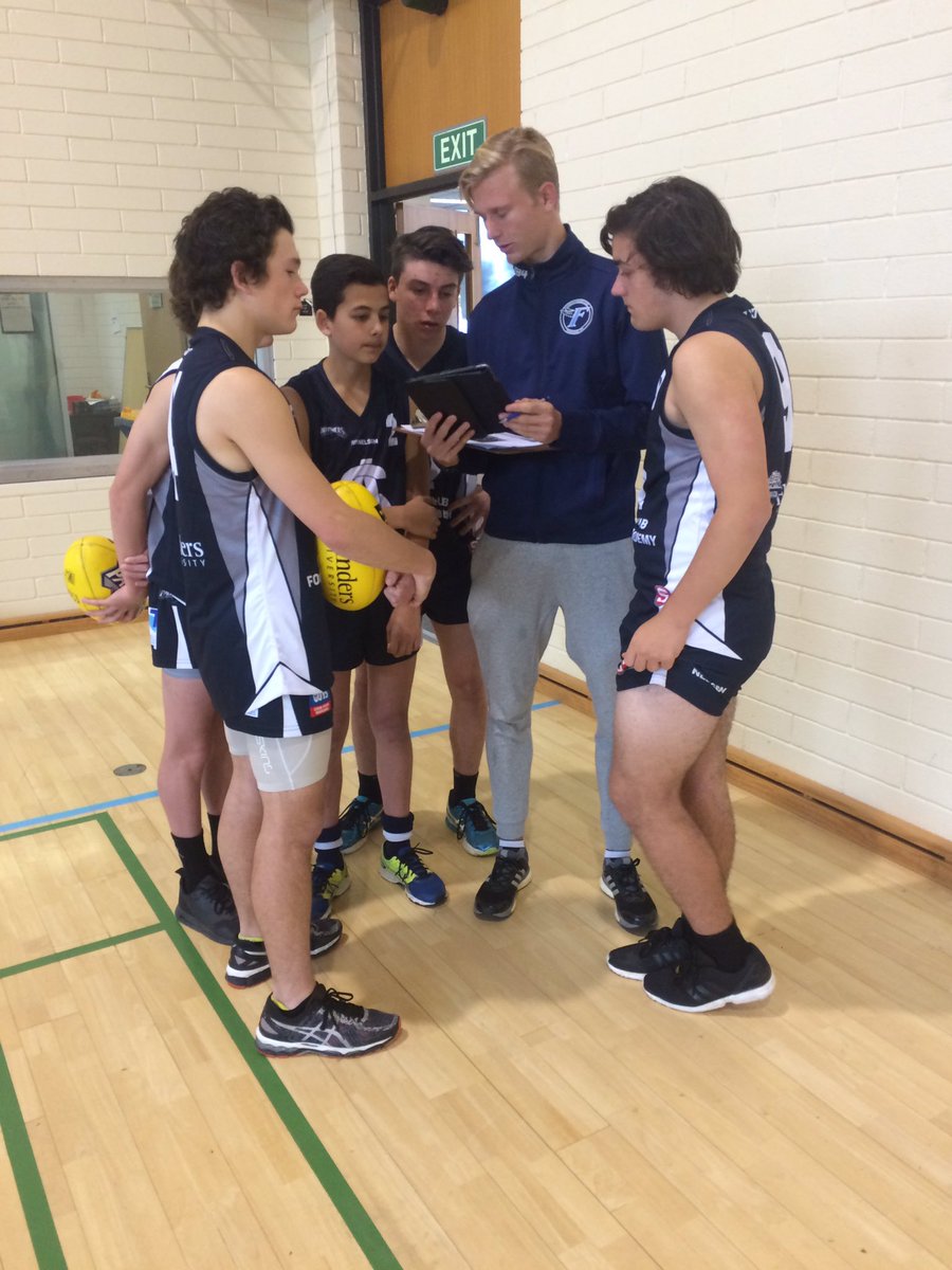 FlindersIpp's tweet photo. @Flinders biomechanics students analysing kicking styles  #EDCT @southadelaidefc @ShapeResearch @SANFL https://t.co/RNq27iMMKU