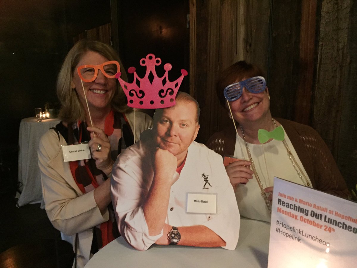 lintons's tweet photo. See you @meydenbauerctr October 24. #hopelinkluncheon https://t.co/XDK87pwqUv