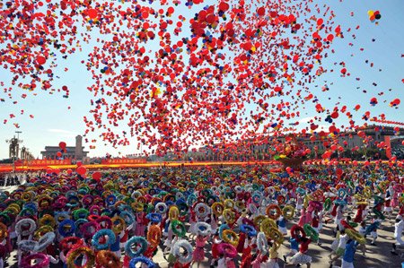 Lisa_GrabBucket's tweet photo. From 1st to 7th October is our National Day, if you have any needs, please feel free to contact me.
Happy National Day! https://t.co/94OJMcmEoE