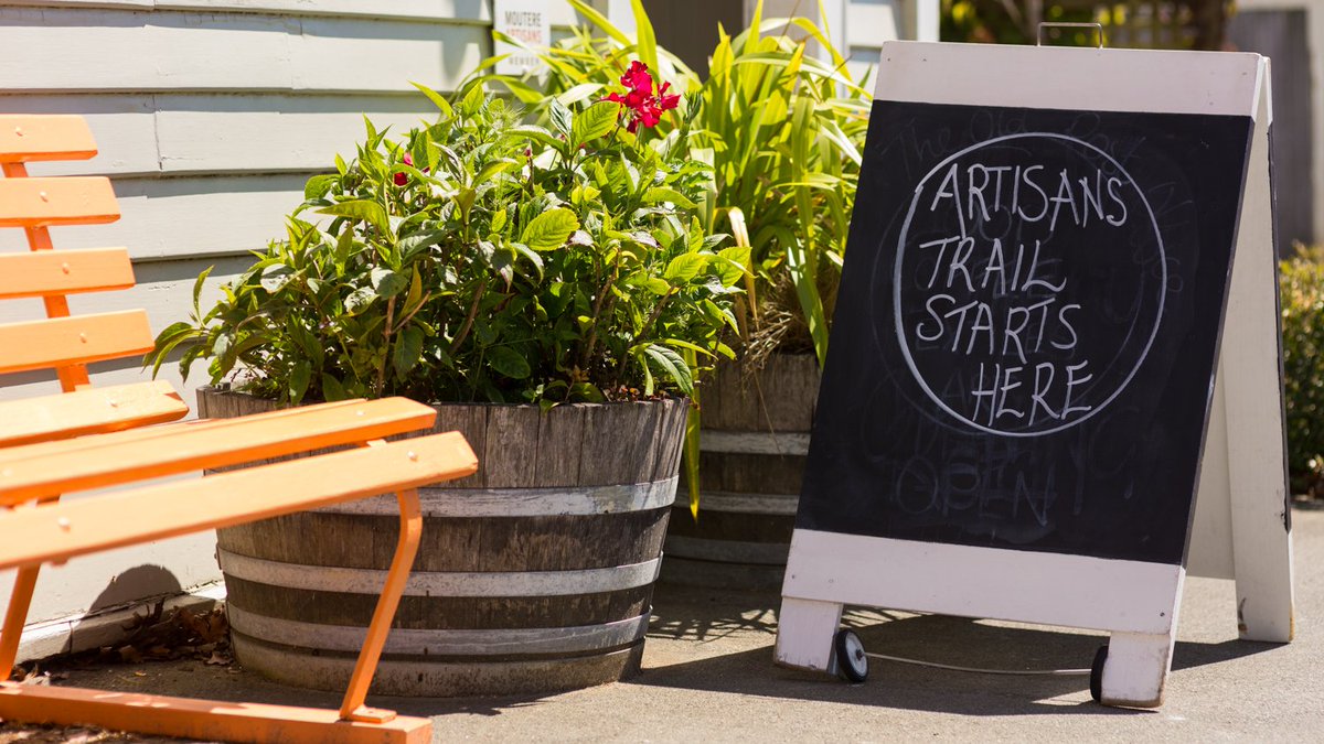 We're all opening our doors to show off our #reallyreallynicestuff this Labour Weekend Sunday. Eat, drink, art. moutereartisans.co.nz/uncategorized/…