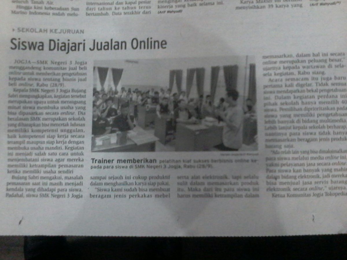 topcomjogja's tweet photo. Kegiatan @tokopedia Top Community Jogja "SMK Go Online" di @smkn3jogja dimuat di Harian Jogja nih.. makasi @Harian_Jogja #TCJOG #Jogja https://t.co/nk8biCYdTO