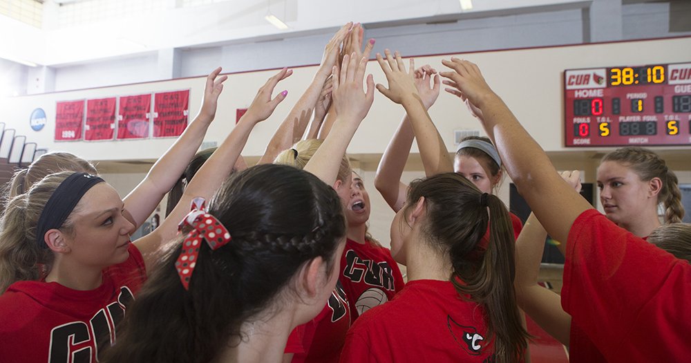 CatholicU_Cards's tweet photo. Catholic Volleyball Edged at Shenandoah, 3-2
https://t.co/hvr1pkKMaY https://t.co/xsGlsSXauq