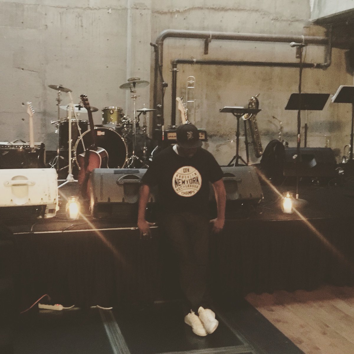 DrazeExperience's tweet photo. SOUND CHECK... Me and the band ready to go ⬆️... #Draze #SeattlesOwn https://t.co/ep6l5jfF3p