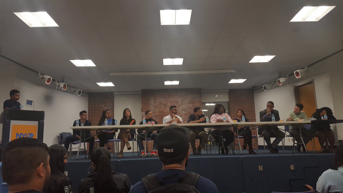 DiGammaOmegaXi_'s tweet photo. Our National President speaking at NYIT's Alumni Panel. #alumni #DiGammaOmegaXi #SmoothWalk #TopOfThePyramid #involvement https://t.co/Wudg5IWjup