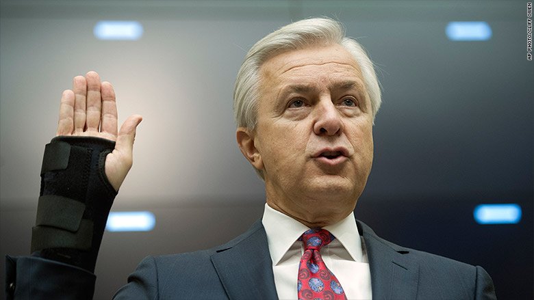 CNN's tweet photo. Lawmakers: Wells Fargo CEO John Stumpf is running "a criminal enterprise" that evokes the Enron scandal https://t.co/FxTuzAEhMX https://t.co/79Yfs0RJ4d
