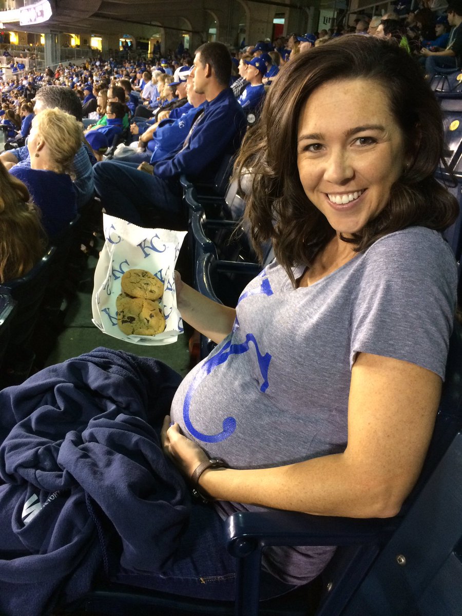 shipdiggity's tweet photo. @RoyalsAssist Thanks so much Martha and the Royals staff!  The power of twitter https://t.co/EmjiC83b09
