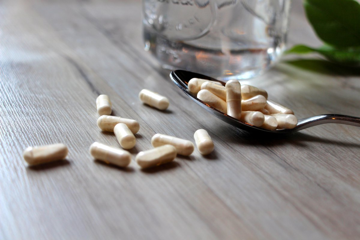 trysilverlining's tweet image. One capsule. 50 billion active cells. A good reason to #trysilverlining. #probiotics