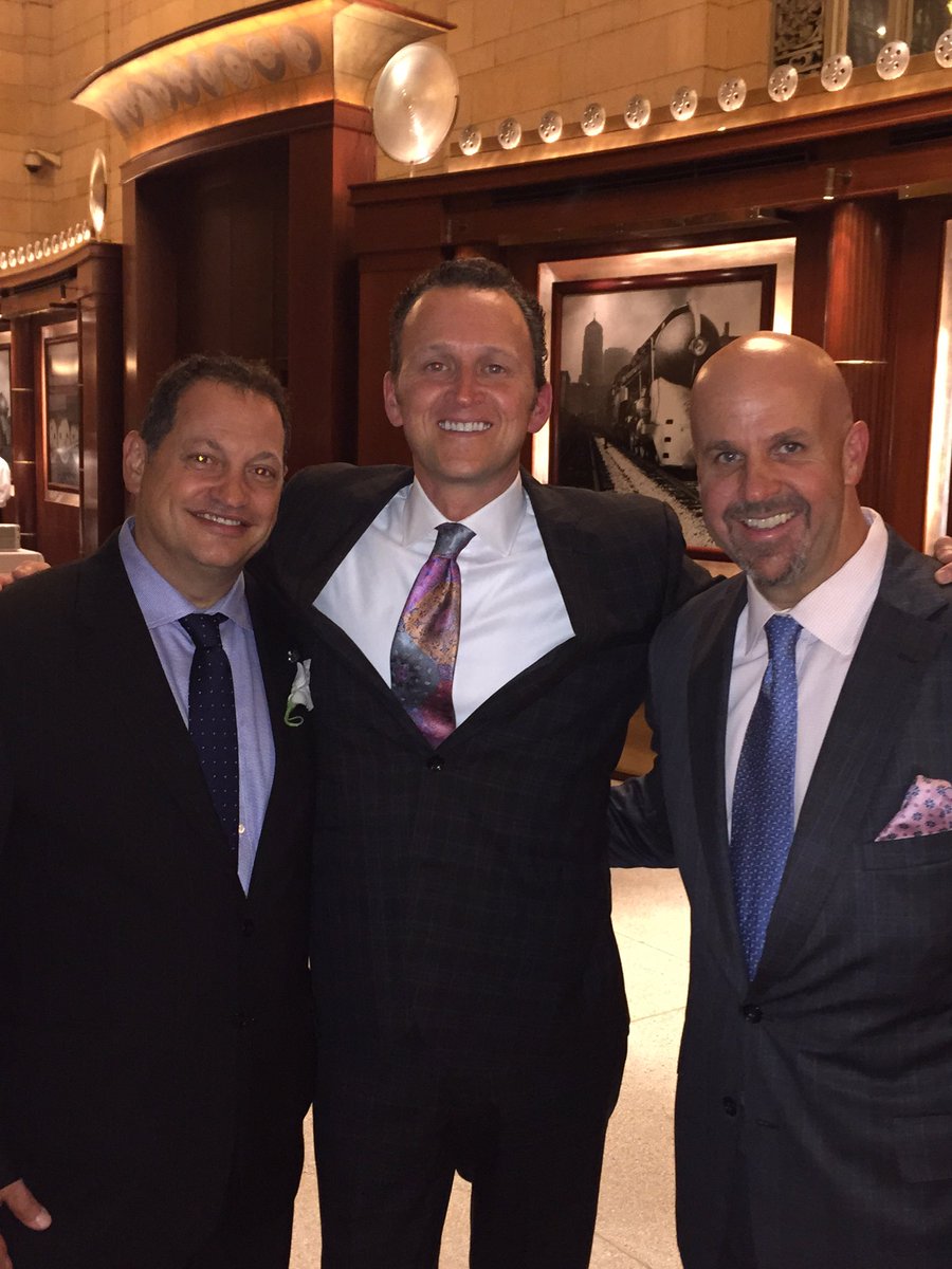 kmichaelkeefe's tweet photo. Truly inspired by @chadcoe @lakesidewealth and all nominees this evening. What a wonderful night, thank you @investinothers #IIOGala16 https://t.co/OpVydRrNty