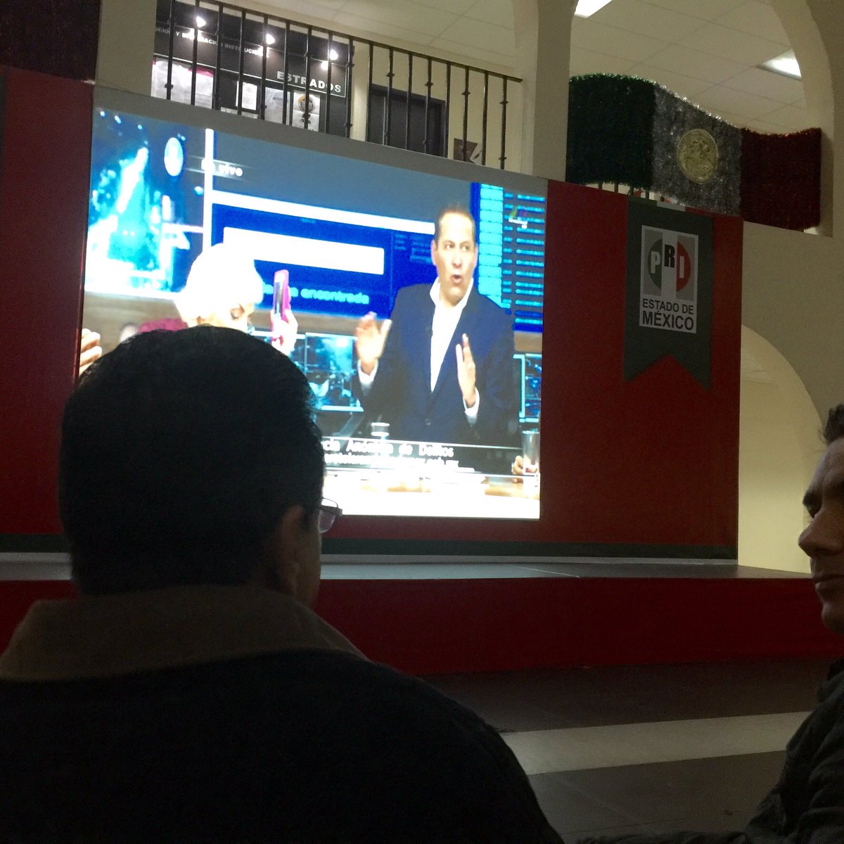 VictorMTinoco's tweet photo. Cuando hay trabajo, hay respuestas y no caben los cuestionamientos https://t.co/VV2qdNmW3t