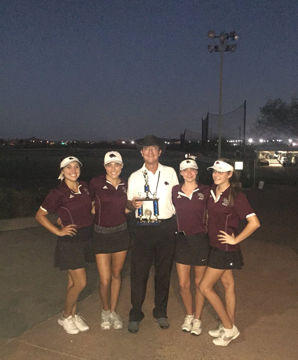 dmhsgolf1718's tweet photo. Wolves take 3rd place in the 500 Club Eagle Invitational! 🏆Fantastic job, girls. #DMHSGolf @DMWolvesSports https://t.co/Tn5n1nY7Pk
