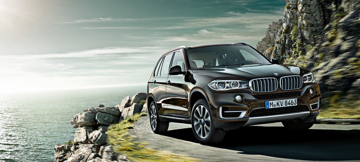 BMWAstra's tweet photo. The #BMW #X5 Handle the tight bends perfectly, thanks to #BMW 50:50 Distribution and the xDrive. #BMWAstra https://t.co/bm2KZ2hQ21