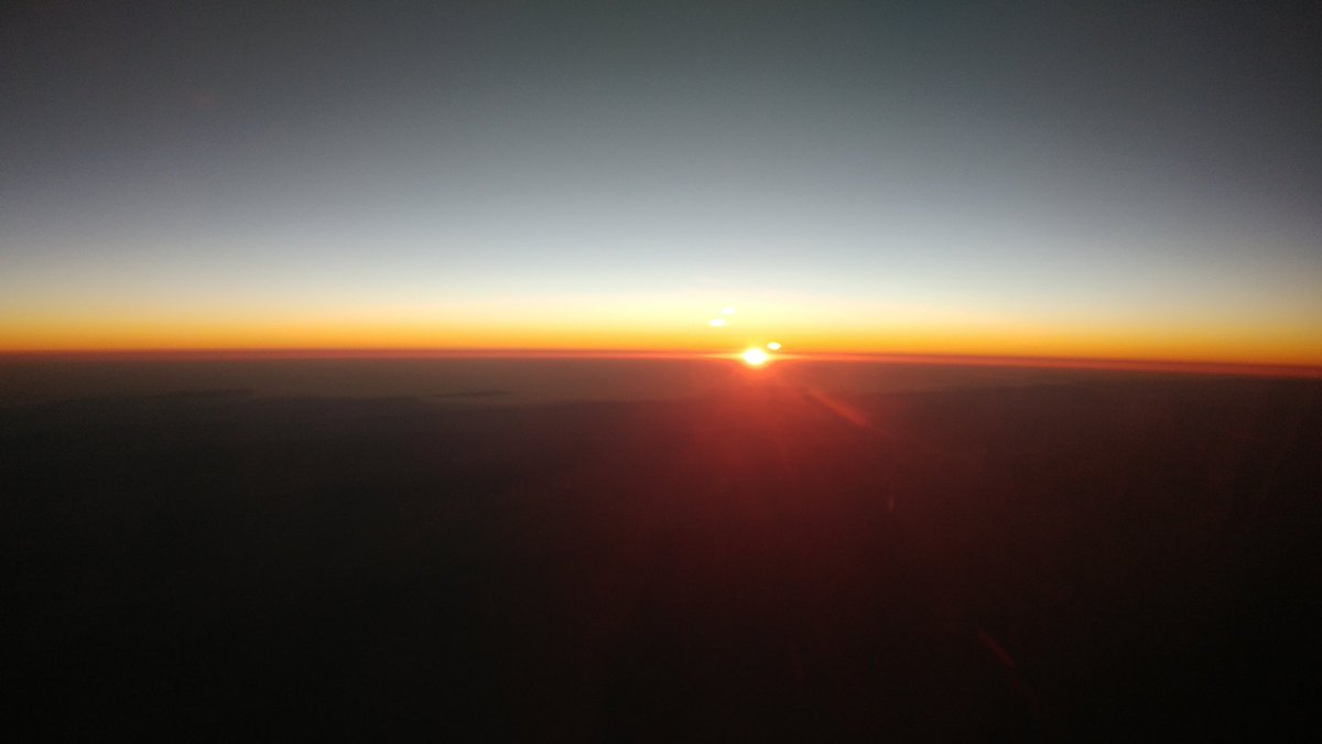 NateBoyer37's tweet photo. Life is a short one, the World is a big one. Taking in both from 35,000 feet. So much I wanna do, so little time... No I'm not in a freefall https://t.co/iX2IfRoGlM