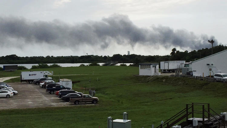 Congress members question whether SpaceX should conduct its own investigation
