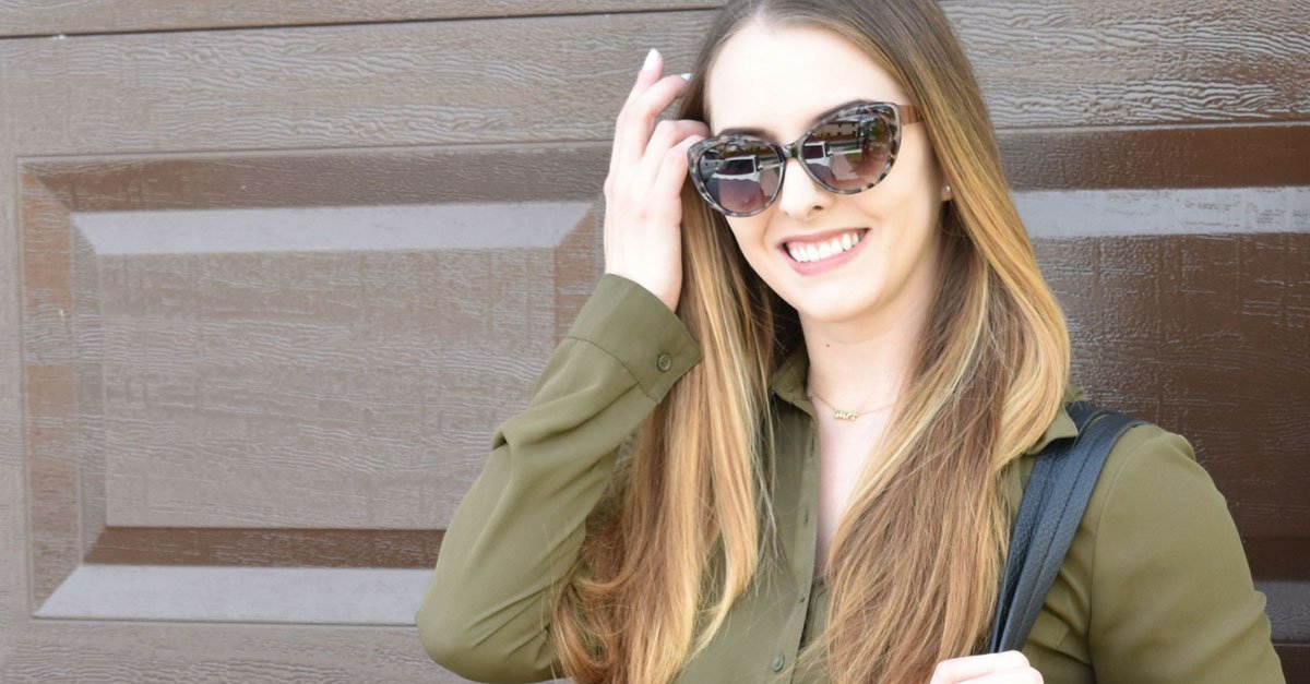 GenY_Girl's tweet photo. Got myself some new sunnies for fall! What do you think? ππ @GetFlashFrames #SpotTheStyle #ad https://t.co/pgtmlg3c49 https://t.co/njiXwvNVLn