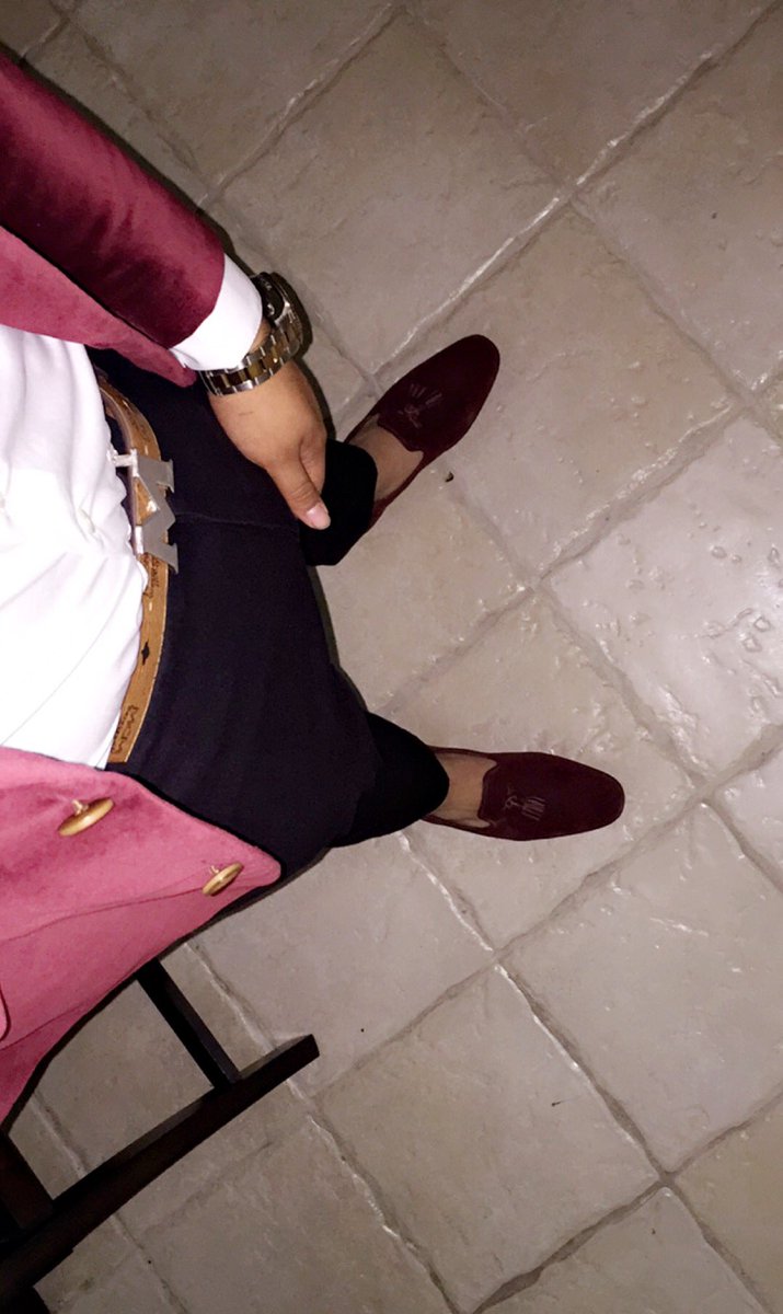 josejoe2423's tweet photo. I came up with this fit in a day..... #tbt #promfit #Iwasfeelingtheshitoutmyself #onlypictureofpromigotbymyself.... Lol https://t.co/wkrRNXgAJ4