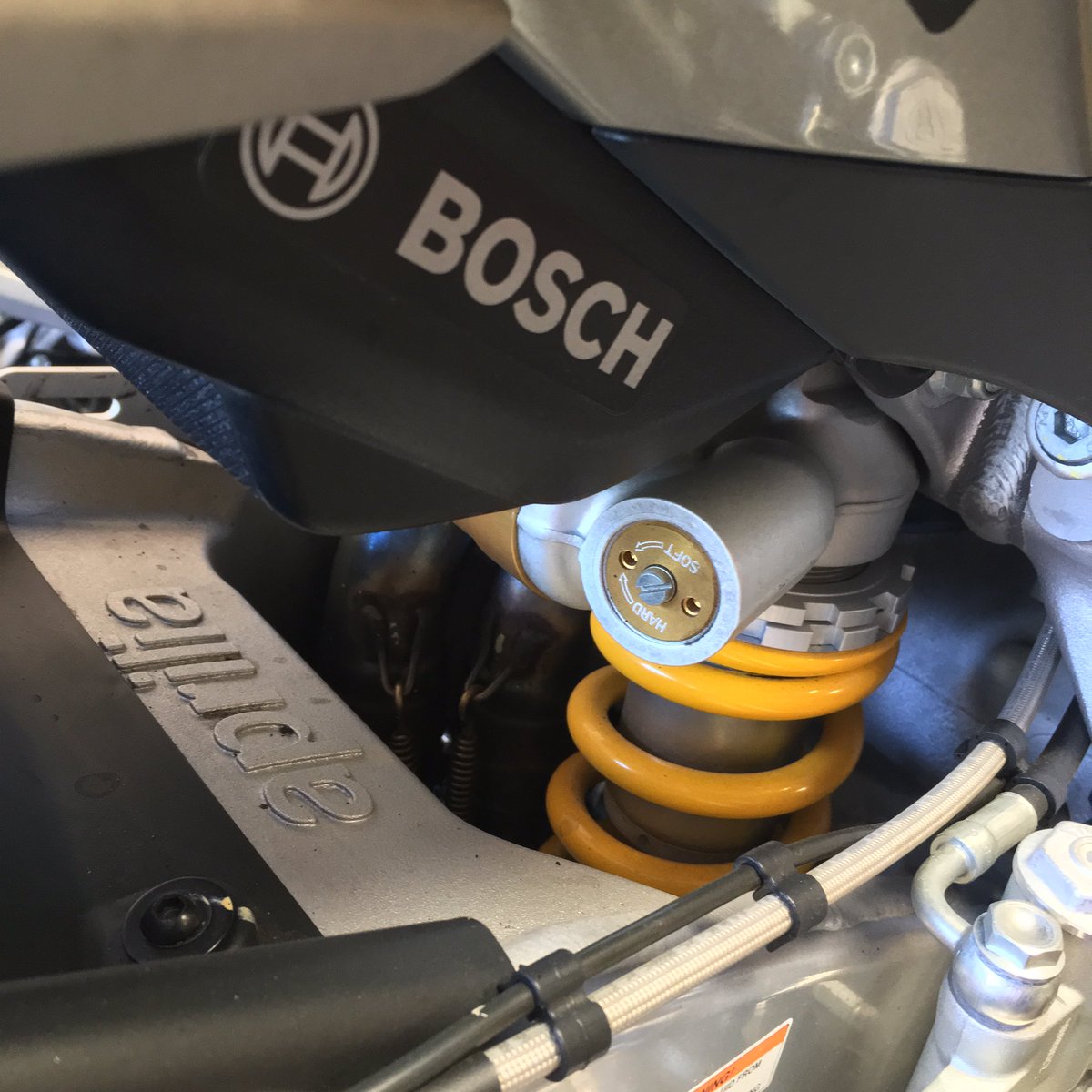 Make your Aprilia RSV4 even better.
#gpsuspension #revalve #aprilia #rsv4 #superbike