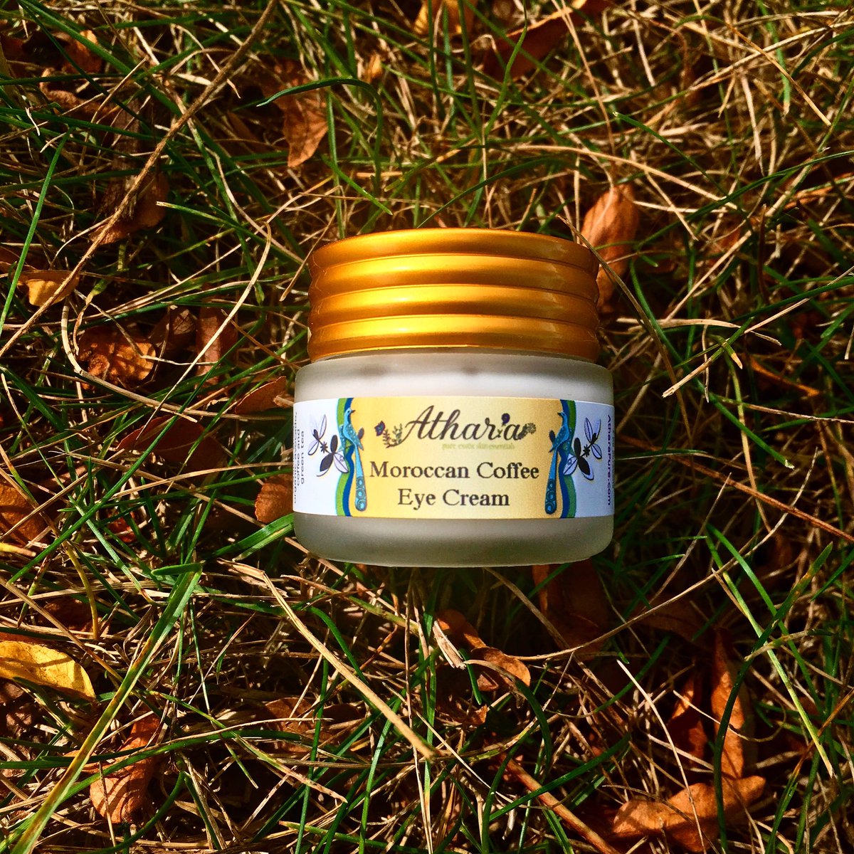 AtharaPure's tweet photo. Soothe &amp; brighten those tired eyes with our Moroccan #CoffeeEyeCream. Made with #organic ingredients that reduce dark circles and puffiness. https://t.co/78uGuDe9ZG