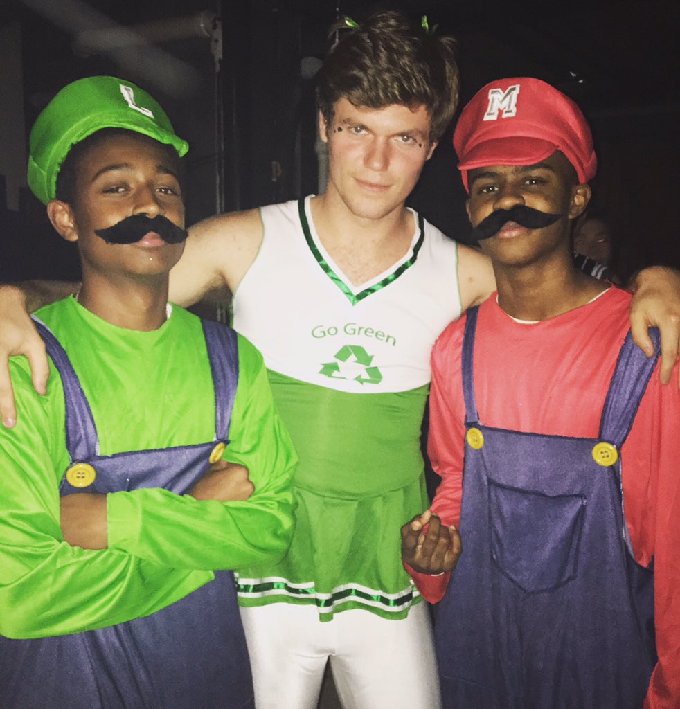 JacobHecker's tweet image. Happy bday @OtisFerguson_ hope u had a lit bday miss u man ✊🎉🙌