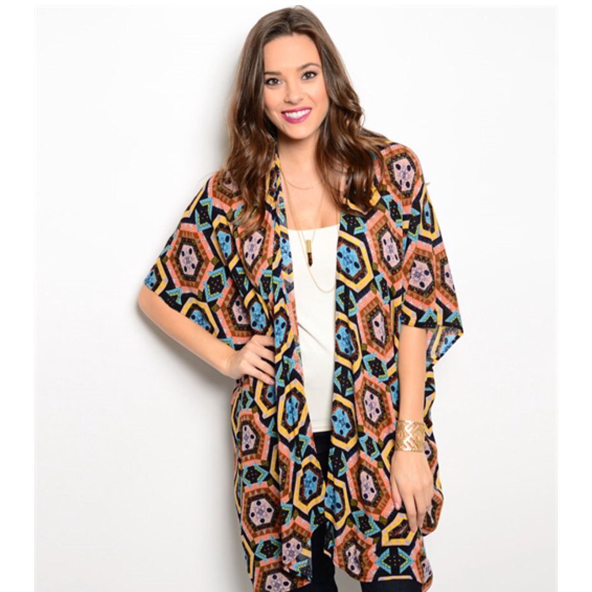theblondieshell's tweet photo. Fall cardigans shop @EPLFashion use Blondie15 for 15%off. #fall #autumn #boutique #chic #style #print #discount #winter https://t.co/4YP2t0YzIt