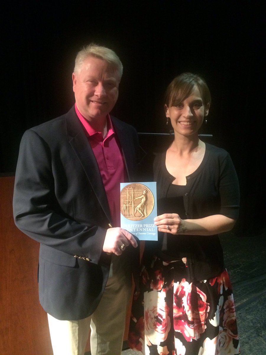 chpiv's tweet photo. Two @PulitzerPrize winners #1996 #2016 both from Payne County in Oklahoma. @haileybranson #PerryMaroons #StillwaterPioneers #pulitzer100 https://t.co/G0D4D4XWQE