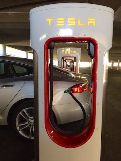 EV_Together's tweet photo. Tesla Supercharger in Laurel, Maryland is Now Open https://t.co/agIyCxzyED #EV #EVnews https://t.co/hxQdjD0aea