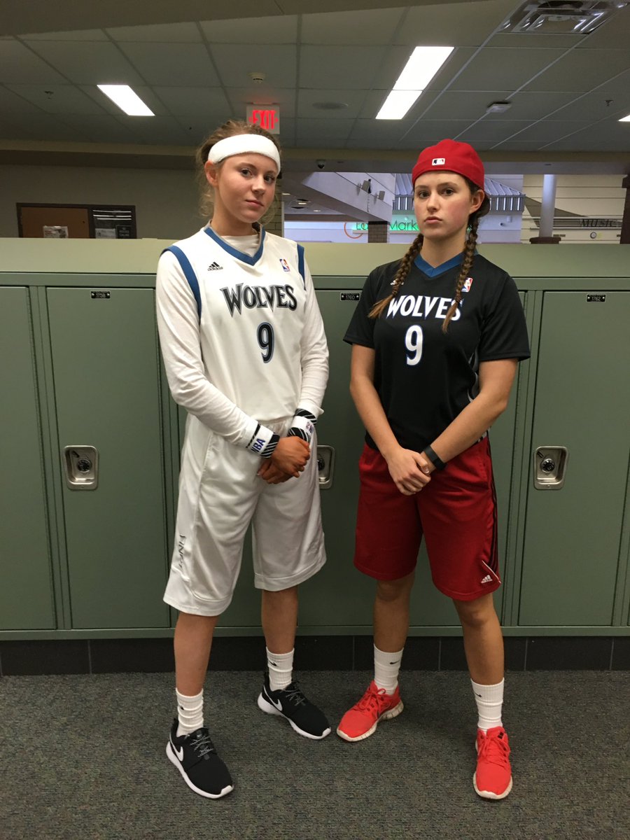 molly_heimel's tweet photo. Best week of my life :'-) 
#MsLakerSpirit @LakerSpirit2016 
Molly Heimel Grade 12 https://t.co/JY6MJeNdX5