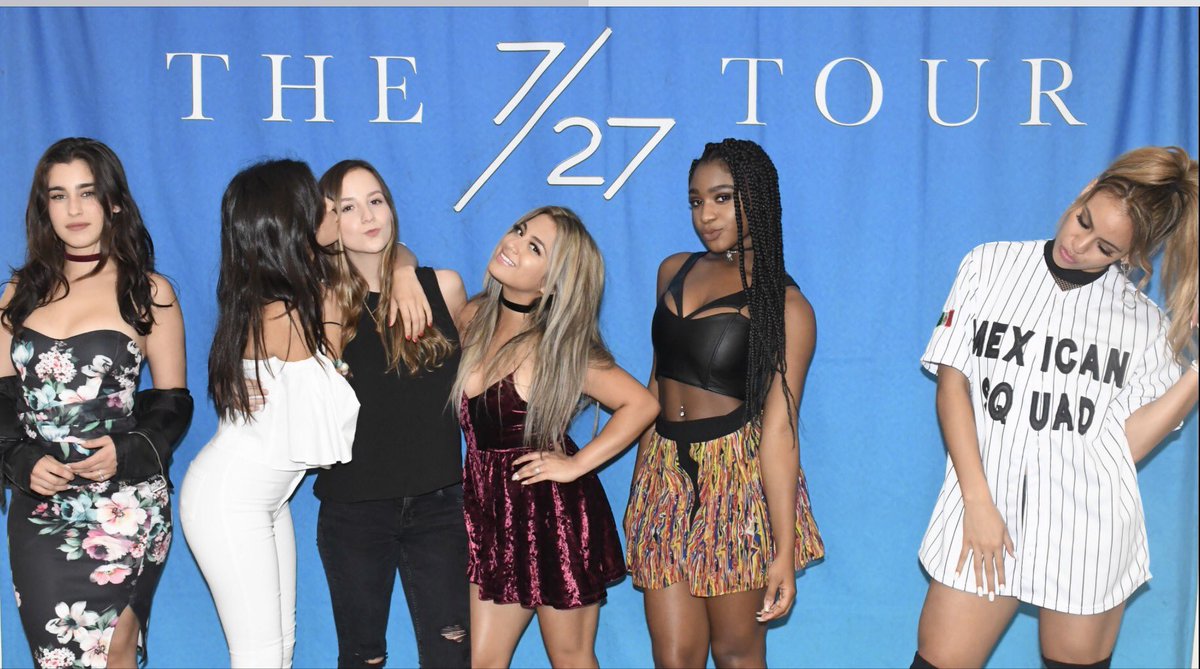 MarianGzz's tweet photo. No lo voy a superar jamas ❤️😳😍#727TourMonterrey #727vip #mygirls https://t.co/lWPNVjUApA